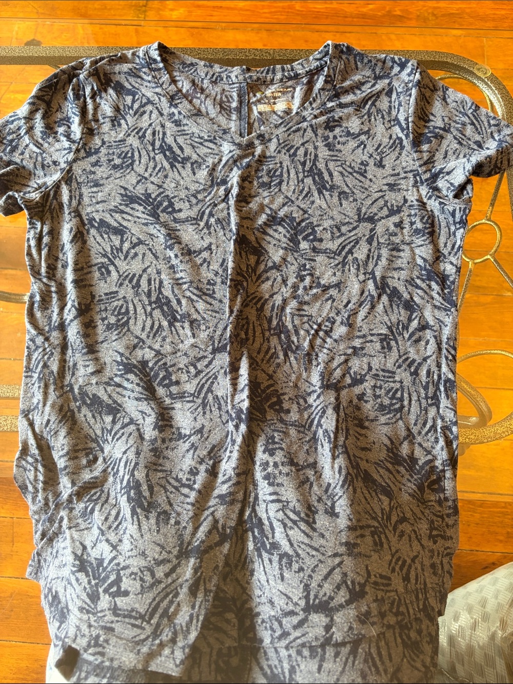 Women’s Short-Sleeve Navy Patterned Tee